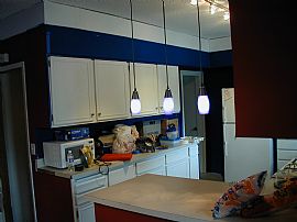 Fabulous 6 Bedroom Student/Family Home in Great Condition in Saint Paul, MN (Photo 6 of 12)