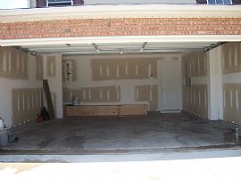 Amazing 4 Bedroom Home in Camp Creek - College Park - $1300  in College Park, GA (Photo 2 of 9)