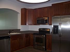 Beautiful 3 Bedroom Townhouse with 2 Car Garage in Cape Coral, FL (Photo 3 of 9)