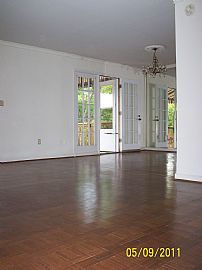 Town Condo-Open Layout-Very Private-Great Location-No Hoa Fee  in Dunwoody, GA