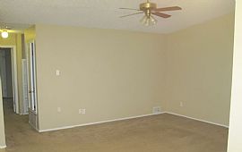 Great 2 Bedroom Duplex Townhouse on Quiet Cul-de-sac in Brushy Creek, TX (Photo 4 of 6)