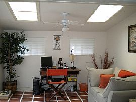 Beautiful 2 Bedroom End Unit Condo in South Park! in Charlotte, NC (Photo 4 of 9)