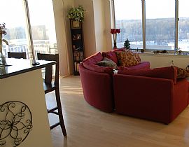 Fully Furnished 2 Bedroom Condo with Private Balcony in Vienna, VA (Photo 3 of 3)