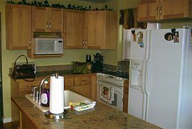 Beautiful, Renovated 3 Bedroom Twin Home with Basement in Havertown, PA (Photo 4 of 6)