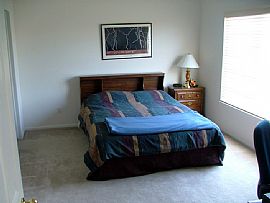 Nice 2 Bedroom End Unit Condo with Two Car Garage in Littleton, CO (Photo 5 of 8)