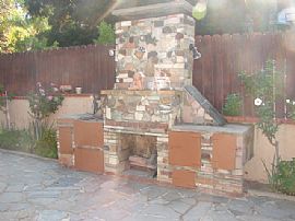 Beautiful House For Lease in Glendale, CA (Photo 6 of 9)