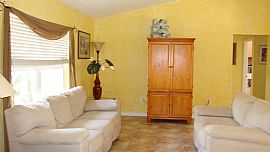 3 Bdrm/2 Bath Single Family Home  in Naples, FL (Photo 3 of 10)