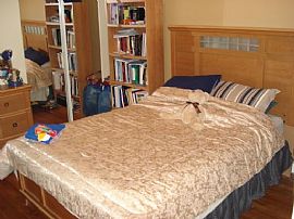 Spacious 2 Bedroom Condo Near Lake Shore in Chicago, IL (Photo 3 of 6)