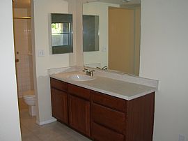 Beautiful, Single Level 2 Bedroom Condo - Near Fiesta Mall in Mesa, AZ (Photo 3 of 7)