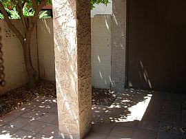 Beautiful, Single Level 2 Bedroom Condo - Near Fiesta Mall in Mesa, AZ (Photo 4 of 7)