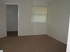 Beautiful, Single Level 2 Bedroom Condo - Near Fiesta Mall in Mesa, AZ (Photo 5 of 7)
