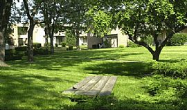 Large 2br Great Neighborhood and Schools in Palatine, IL (Photo 11 of 12)