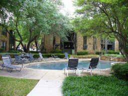 Perfect 2 Bedroom Townhouse in Great Location in Dallas, TX (Photo 6 of 6)