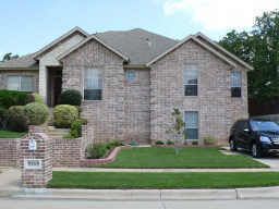 Great 4 Bedroom Home on Cul-De-Sac with Finished Basement in North Richland Hills, TX