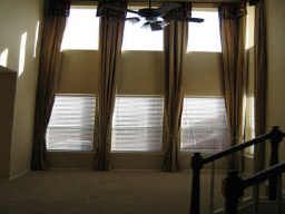 Spacious 3 Bedroom Townhouse with Open Loft in Lewisville, TX (Photo 4 of 5)