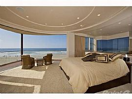 Distinctive 6 Bedroom Ocean Front Home with Unique Design  in San Diego, CA (Photo 4 of 7)