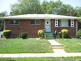 Upper Level 3 Bedroom Home with Large Backyard -  Near DC in Hyattsville, MD
