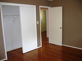 Upper Level 3 Bedroom Home with Large Backyard -  Near DC in Hyattsville, MD (Photo 4 of 8)