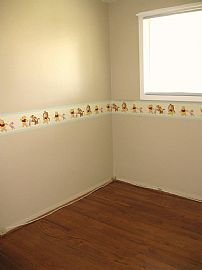 Upper Level 3 Bedroom Home with Large Backyard -  Near DC in Hyattsville, MD (Photo 5 of 8)