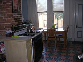 Beautiful 1 Bedroom Victorian Apartment - Close to Downtown in Portland, ME (Photo 2 of 4)