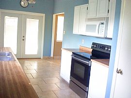 5 Bedrooms Or 4 with a Gigantic Game Room in San Antonio, TX (Photo 4 of 6)