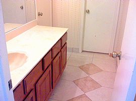 5 Bedrooms Or 4 with a Gigantic Game Room in San Antonio, TX (Photo 5 of 6)