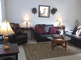 Exquisite 2 Bedroom Townhouse with 2 Master Suites  in Smyrna, DE (Photo 2 of 12)