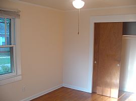 Terrific 2 Bedroom Home with 2 Bonus Bedrooms  in Albemarle, NC (Photo 2 of 8)