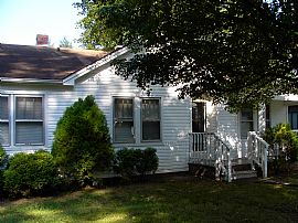 Terrific 2 Bedroom Home with 2 Bonus Bedrooms  in Albemarle, NC