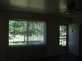 Central Air Ranch-3 Bedroom-2 Car Garage-Deck-Appliances in Warren, MI (Photo 4 of 4)