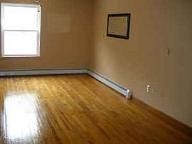 900 Sq Ft Townhouse Heat/hot Water Included!!! in North Providence, RI (Photo 4 of 4)