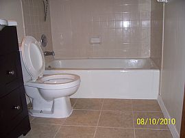 Newly Updated 3 Bedroom Duplex Home in Great Location in Overland Park, KS (Photo 4 of 4)