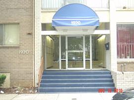 Spacious 1 Bedroom Apartment Plus Den in Washington, DC