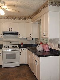 Exceptional 3 Bedroom Home - Available September 1st in Country Club Hills, IL (Photo 6 of 8)