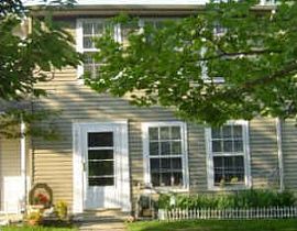 Townhouse For Rent in Waldorf, MD