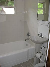 Newly Refurbished 2 Bedroom Home in Quiet - Private Setting in Sylva, NC (Photo 5 of 5)