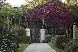 Lovely 1 Bedroom Condo with Loft and Private Roof Deck   in West Hollywood, CA (Photo 3 of 4)