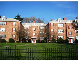 Bright 1 Bedroom Condo - 4 min to T - Includes Heat - Hot Water  in Malden, MA