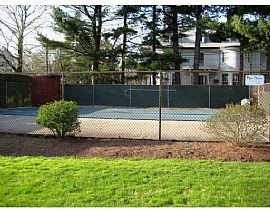 Bright 1 Bedroom Condo - 4 min to T - Includes Heat - Hot Water  in Malden, MA (Photo 4 of 5)