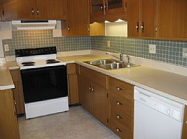 Peaceful 3 Bedroom Home On Purdue Kampen Golf Course!!  in West Lafayette, IN (Photo 7 of 7)