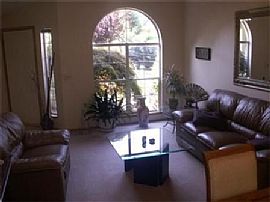 Beautiful 3 Bedroom Home in Private Location in Kent, WA (Photo 6 of 9)