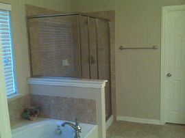 Never Leased Before - 4 Bedroom Home with Many Upgrades  in Red Oak, TX (Photo 4 of 5)