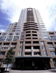 Comfy 2 Bedroom Condo with Spectacular Panoramic Views  in Seattle, WA (Photo 6 of 12)