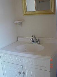 Ideal 2 Bedroom Home in Quiet Neighborhood Near Ft. Eustis in Newport News, VA (Photo 6 of 6)