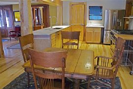 Spacious Private Suites in Historic Inn with Lake Views in Charlotte, VT (Photo 1 of 12)