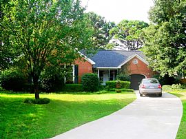 Great 3 Bedroom Home in The Heart of Mt. Pleasant in Mount Pleasant, SC