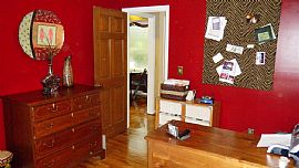 Great 3 Bedroom Home in The Heart of Mt. Pleasant in Mount Pleasant, SC (Photo 10 of 11)