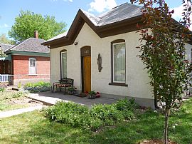 Wonderful 2 Bedroom Home on Riverside Ave. in Canon City, CO