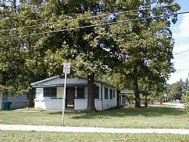 Pleasant 4 Bedroom Home in Southeast Springfield in Springfield, MO