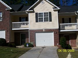 Cheap Townhome Available Asap in Decatur, GA (Photo 2 of 4)